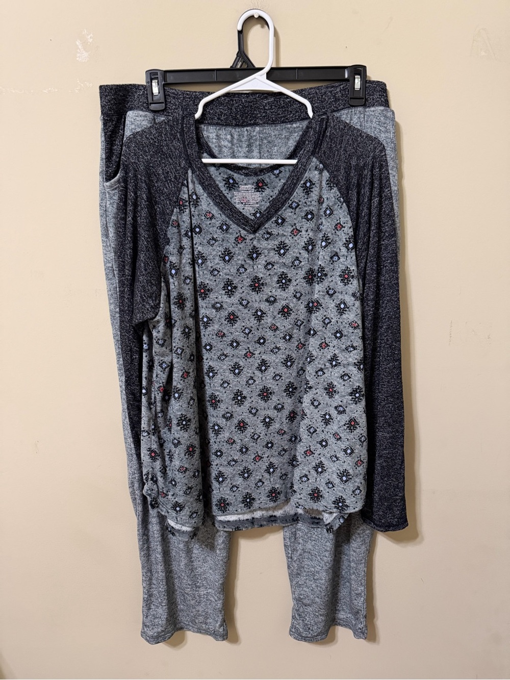 Climate Right by Cuddl Duds 2x plus Gray Floral-Print cozy pajama set nwot
